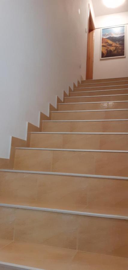 Kelk Loznati Apartment Екстериор снимка